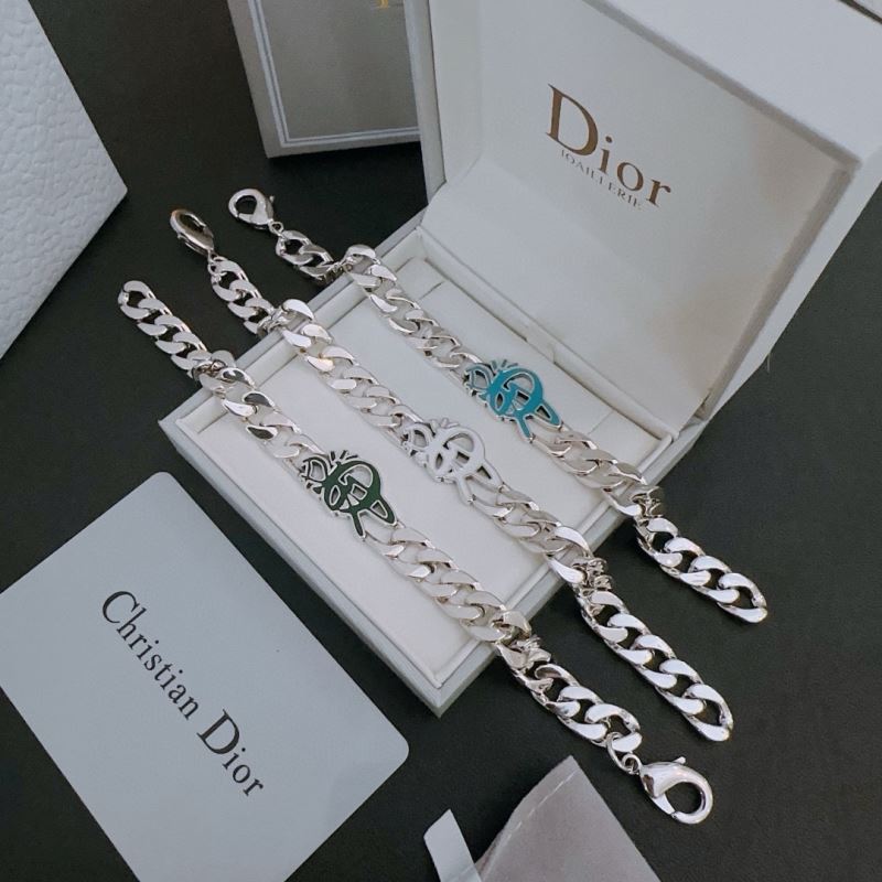 chr1st1an D10r bracelets